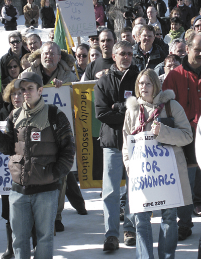 Union members rally on the University of Saskatchewan campus March 9.