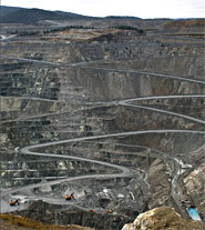 An asbestos mine in Thetford Mines, the Quebec-based, major world source of chrysotile asbestos. [Photo: Pierre Obendrauf, The Gazette (Montreal)]   