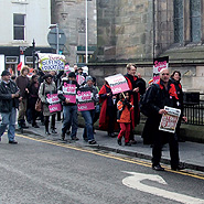 Les étudiants ont participé avec les grévistes du syndicat britannique UCU au mouvement de débrayage. (FIFE Free Press group)